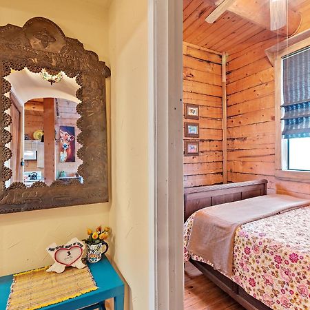 Mighty Oak Log Cabin Fredericksburg Extérieur photo