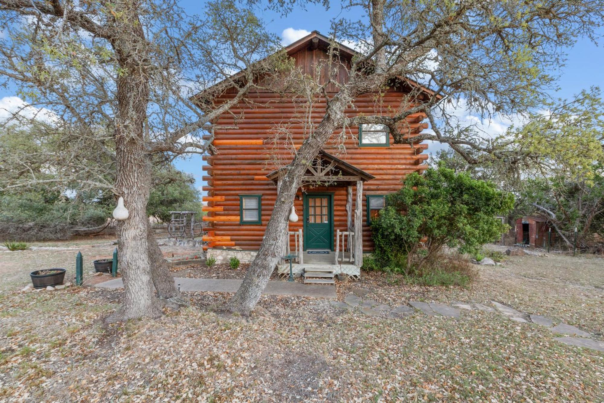 Mighty Oak Log Cabin Fredericksburg Extérieur photo