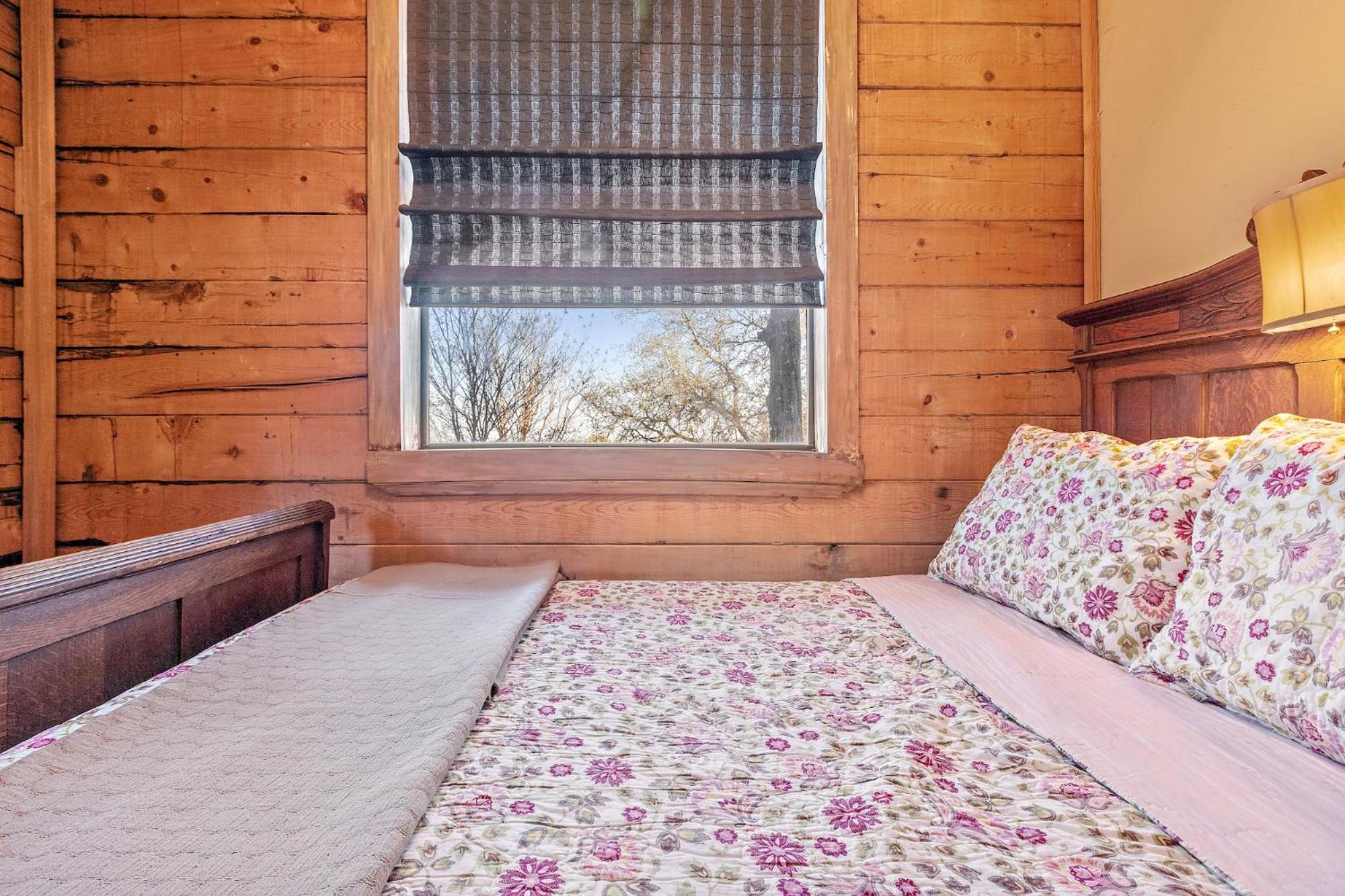 Mighty Oak Log Cabin Fredericksburg Extérieur photo