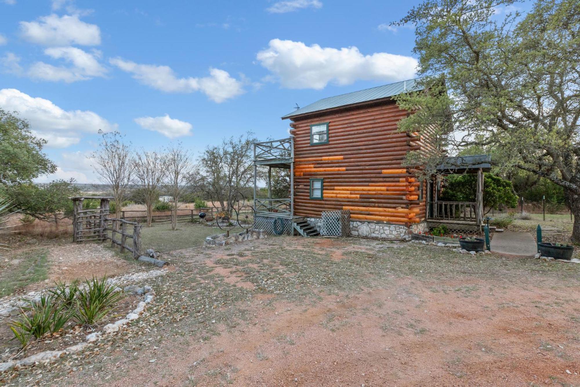 Mighty Oak Log Cabin Fredericksburg Extérieur photo
